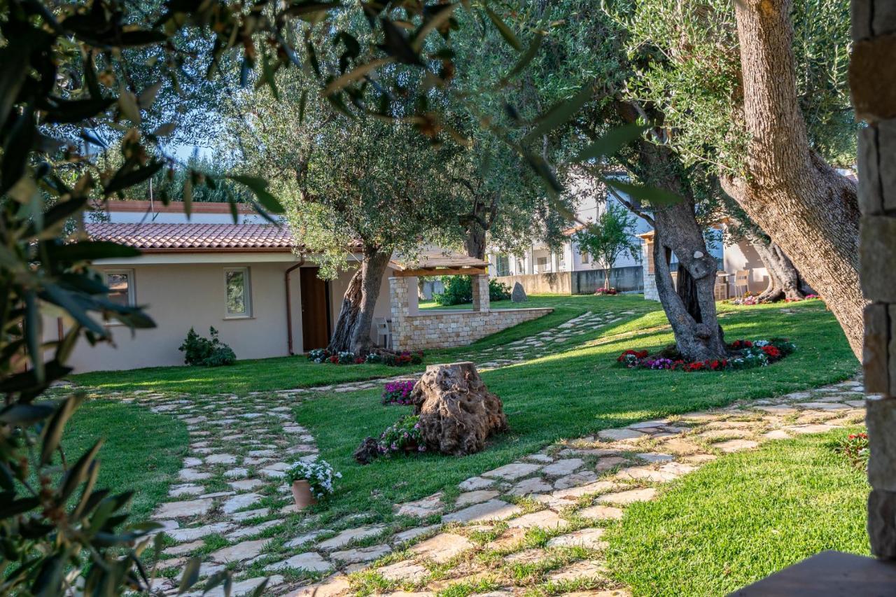 מרינה די קמרוטה Il Mirto Residence מראה חיצוני תמונה