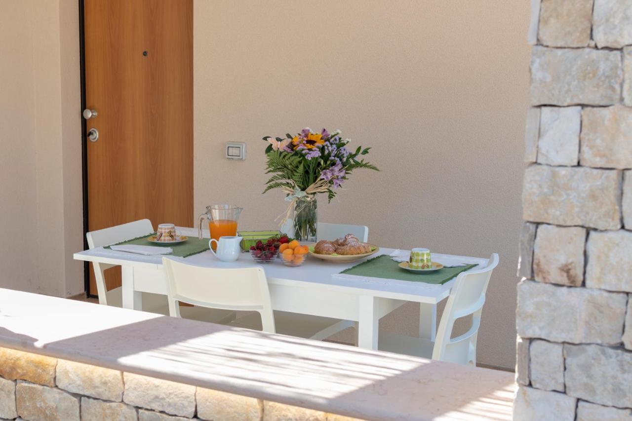 מרינה די קמרוטה Il Mirto Residence מראה חיצוני תמונה